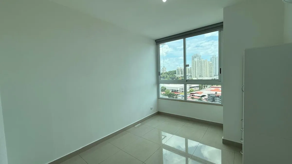 Apartment for sale steps from the metro