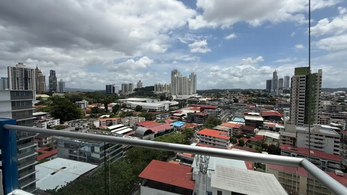 Apartment for sale steps from the metro