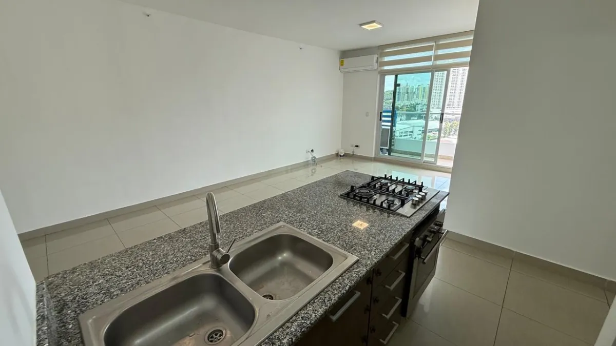 Apartment for sale steps from the metro