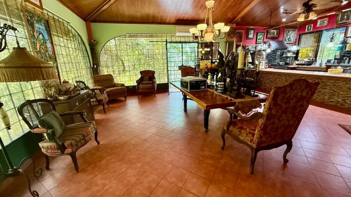 2.2 HA IN CERMEÑO WITH EXCELLENT LOCATION