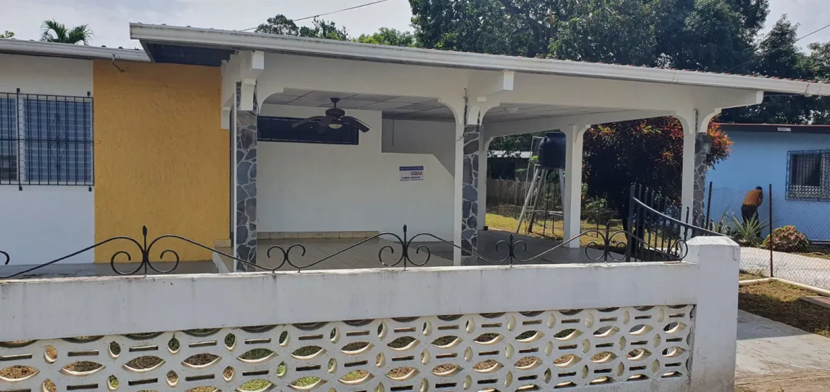 House for rent in Lassonde David