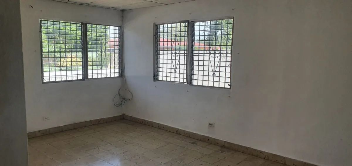 House for rent in Lassonde David