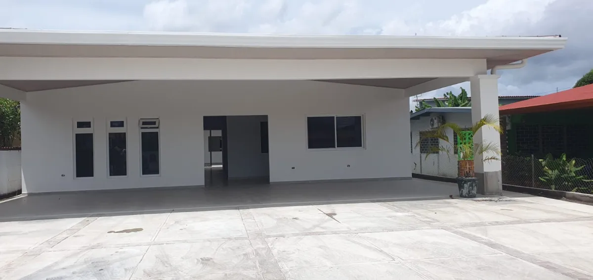Commercial space for rent in Doleguita