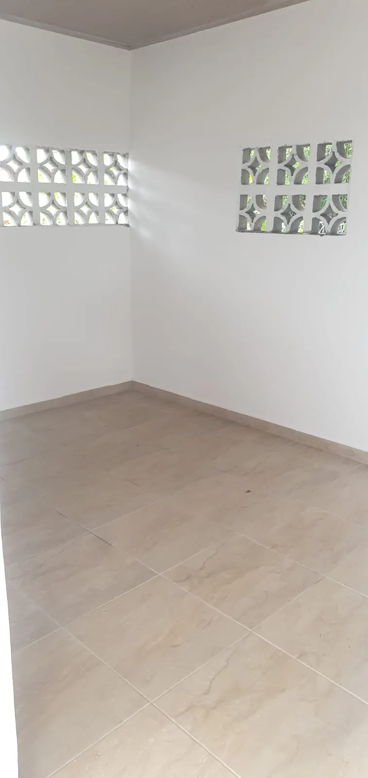 Commercial space for rent in Doleguita