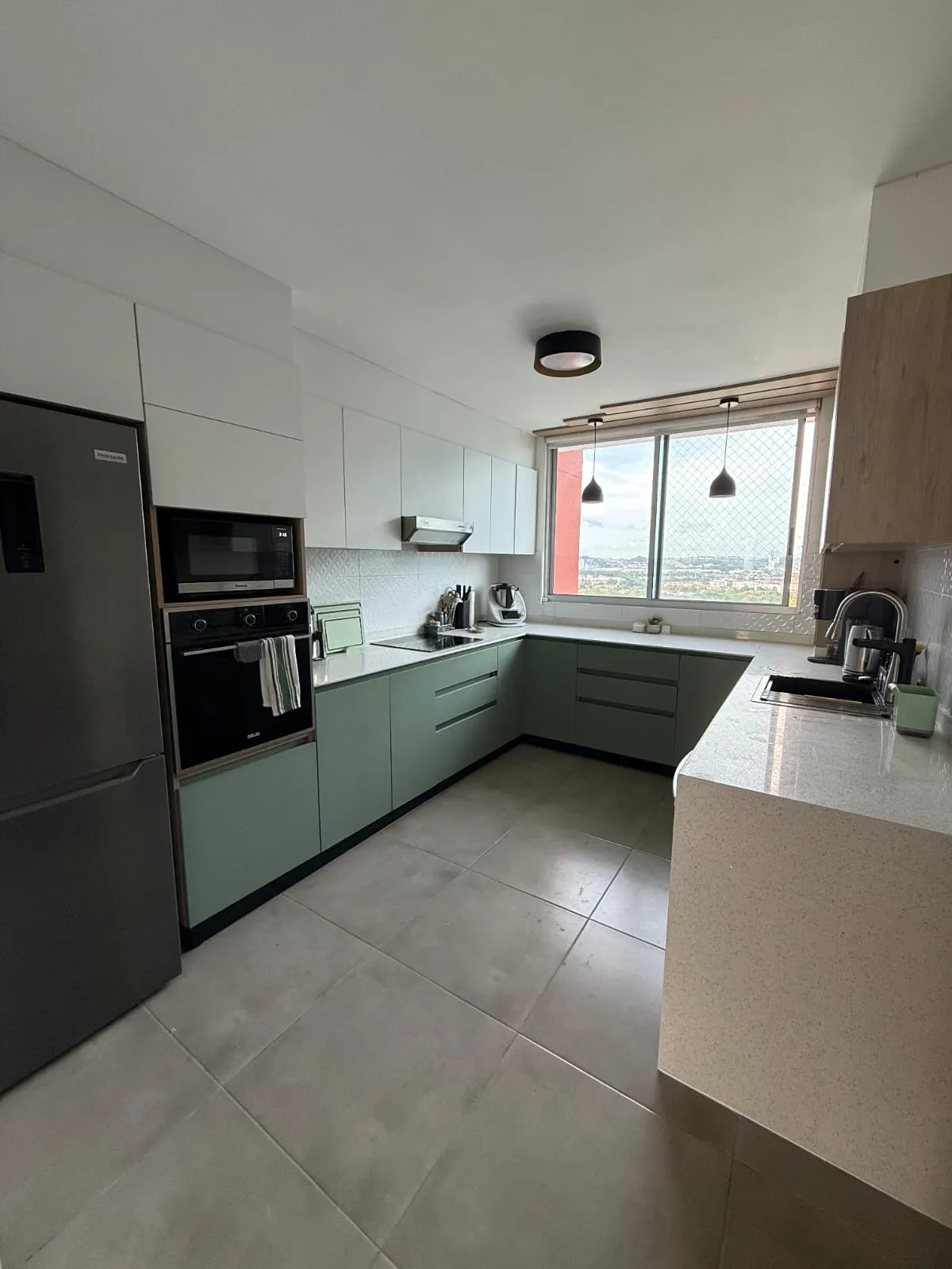 Apartment for Rent in Costa Del Este: 172 square meters, 3.5 bedrooms, 3.5 bathrooms, 2 parking spaces