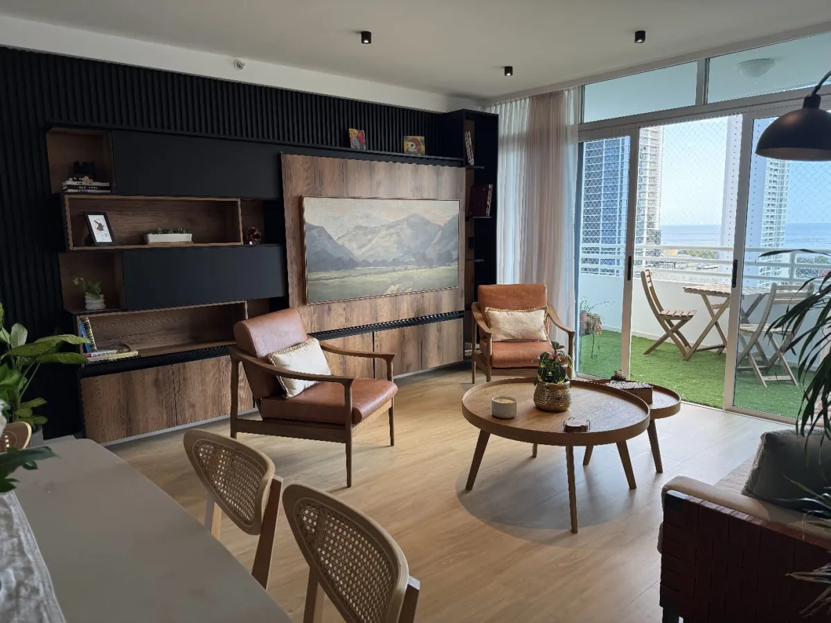 Apartment for Rent in Costa Del Este: 172 square meters, 3.5 bedrooms, 3.5 bathrooms, 2 parking spaces