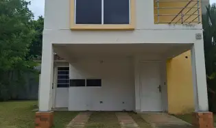Bank selling house in PH Santillana, Arraiján Cab