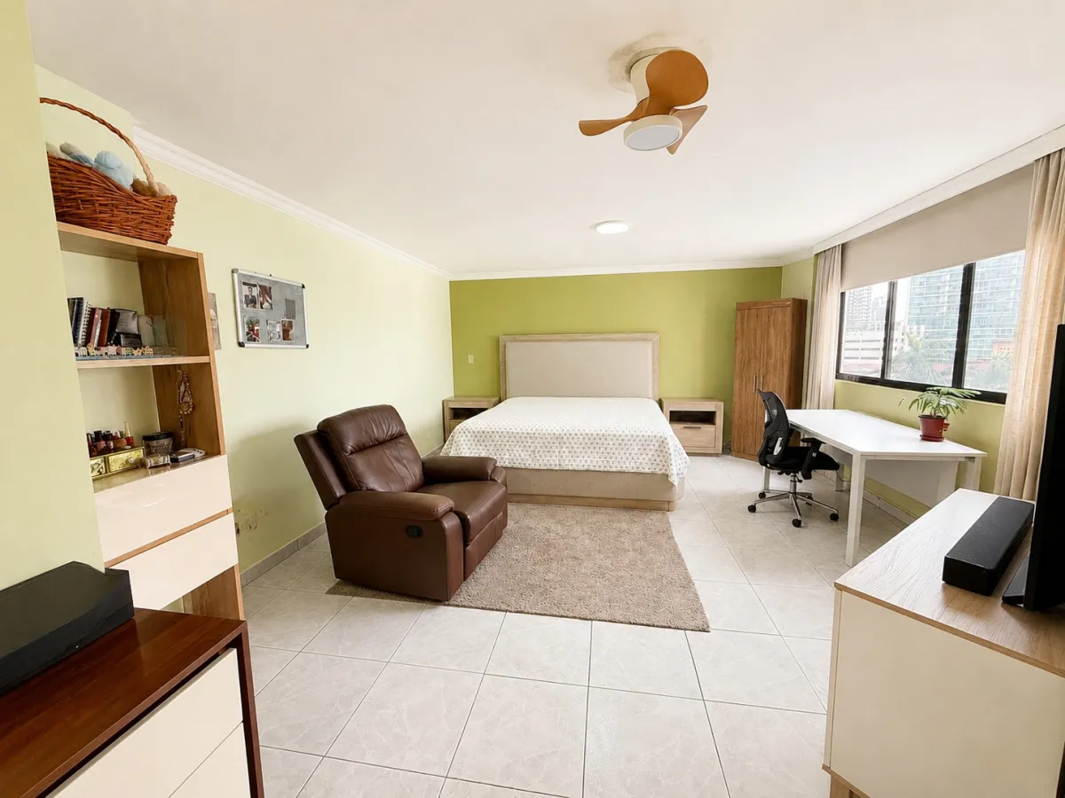 Apartment for rent on Balboa Avenue