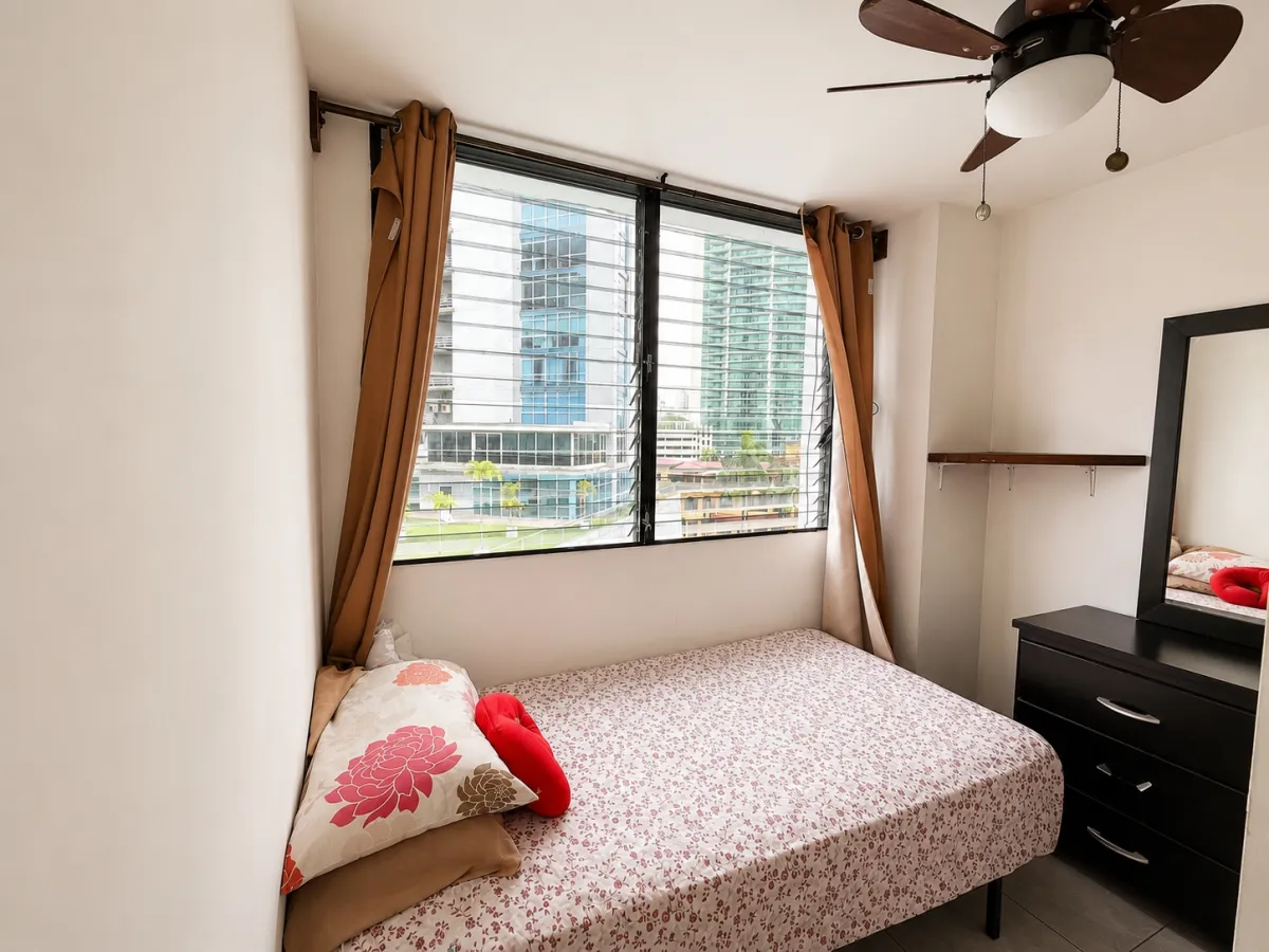 Apartment for rent on Balboa Avenue