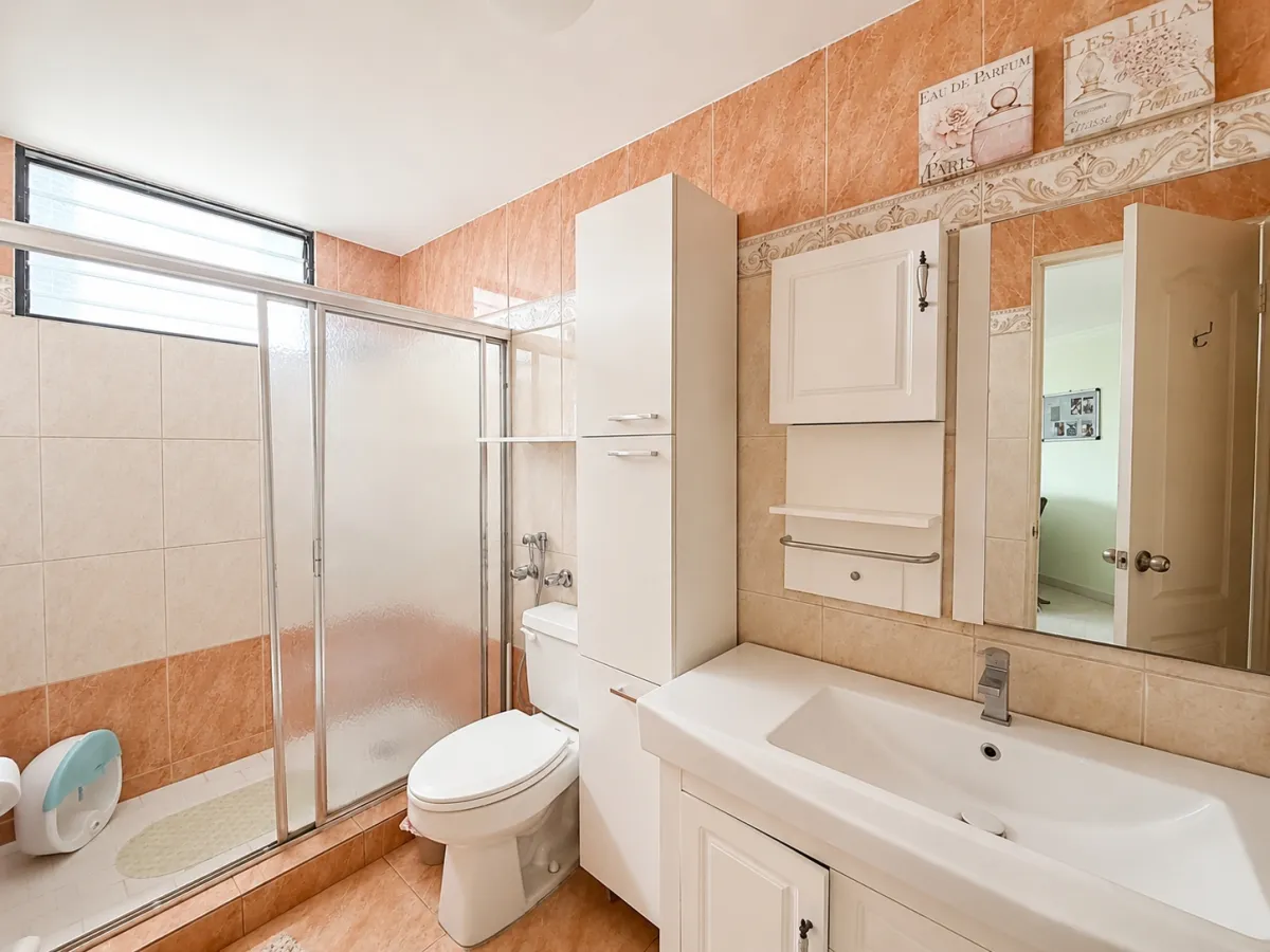 Apartment for rent on Balboa Avenue
