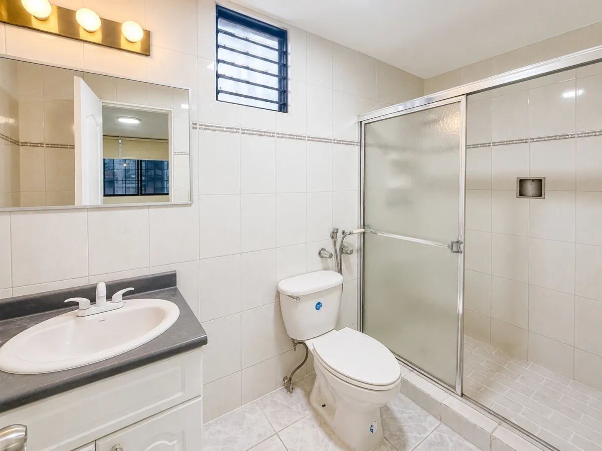 Apartment for rent on Balboa Avenue