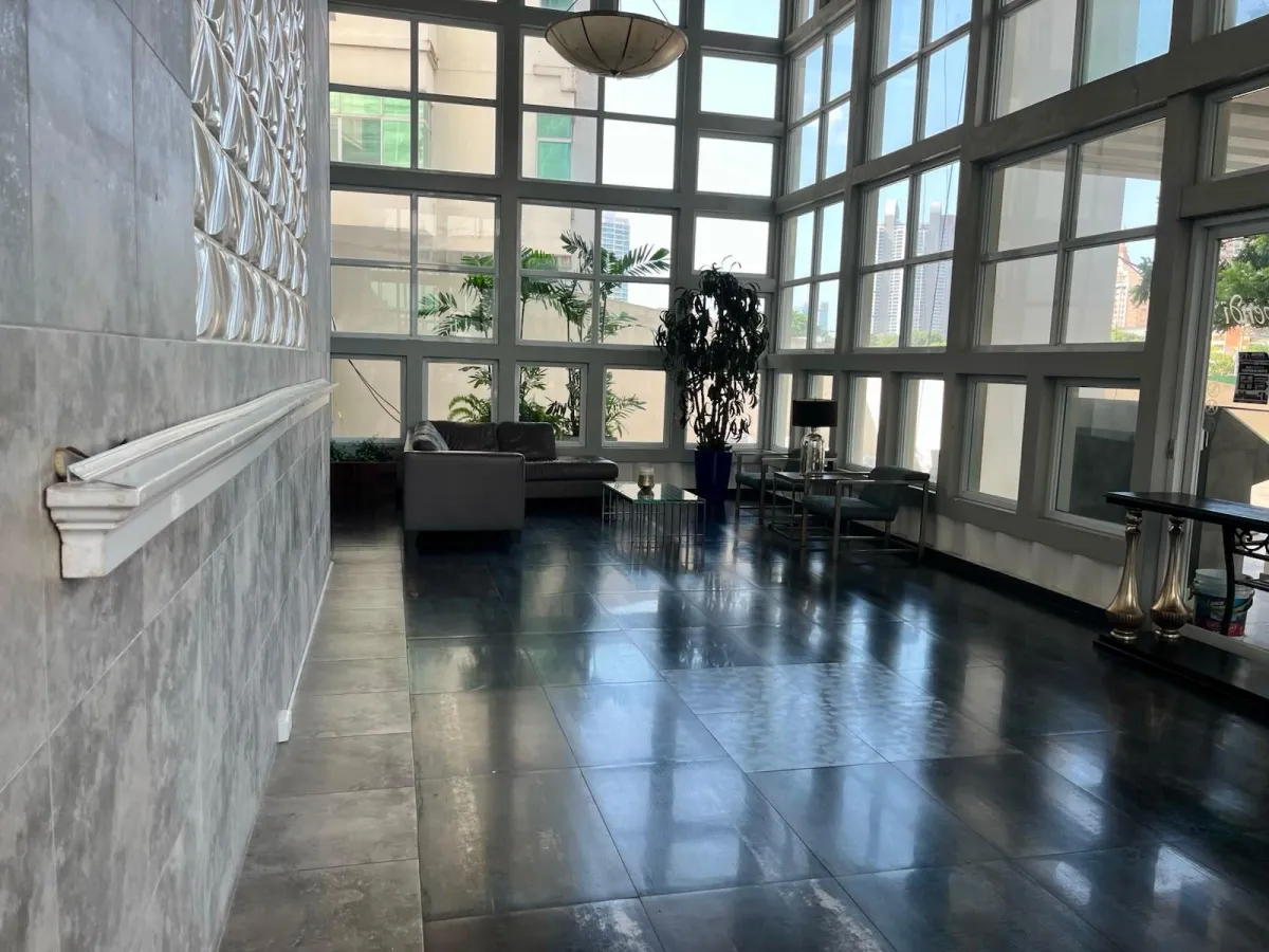Bank Selling Apartment in PH Vivendi Tower