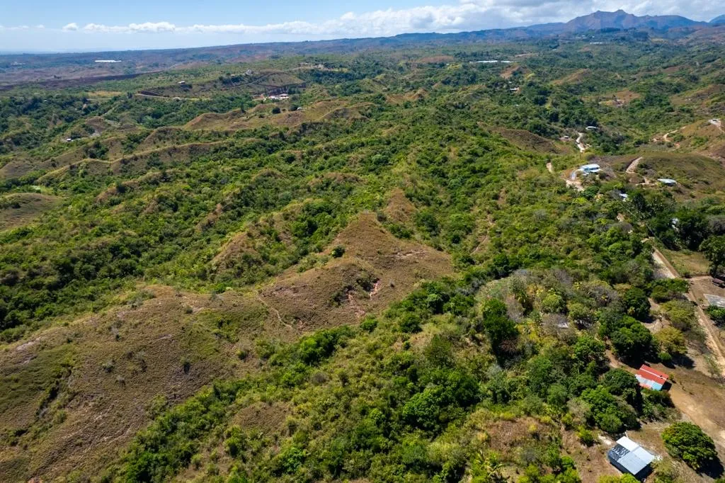 28 Ha Mountain Lot on the way to Anton Valley