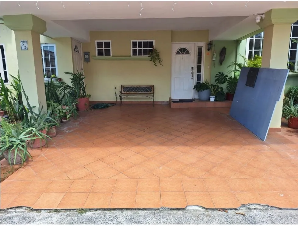 Maison unifamiliale à Condado del Rey à vendre
