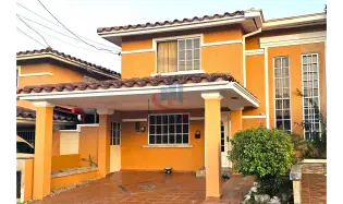Sale of Beautiful House in Dorado Lakes, Condado del Rey