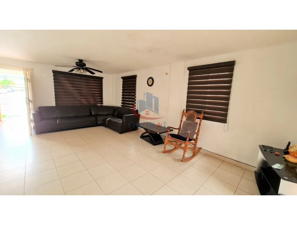 Sale of Beautiful House in Dorado Lakes, Condado del Rey