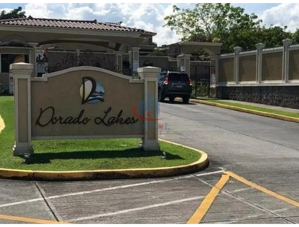 Venta de Casa en Dorado Lakes Condado del Rey