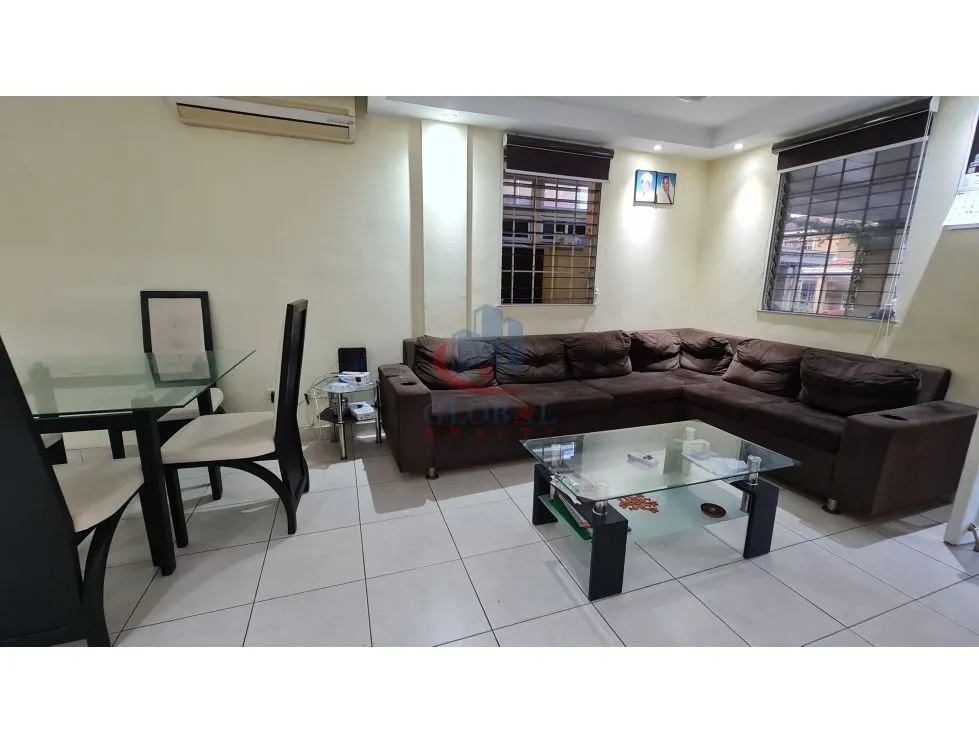 Venta de Casa en Dorado Lakes Condado del Rey