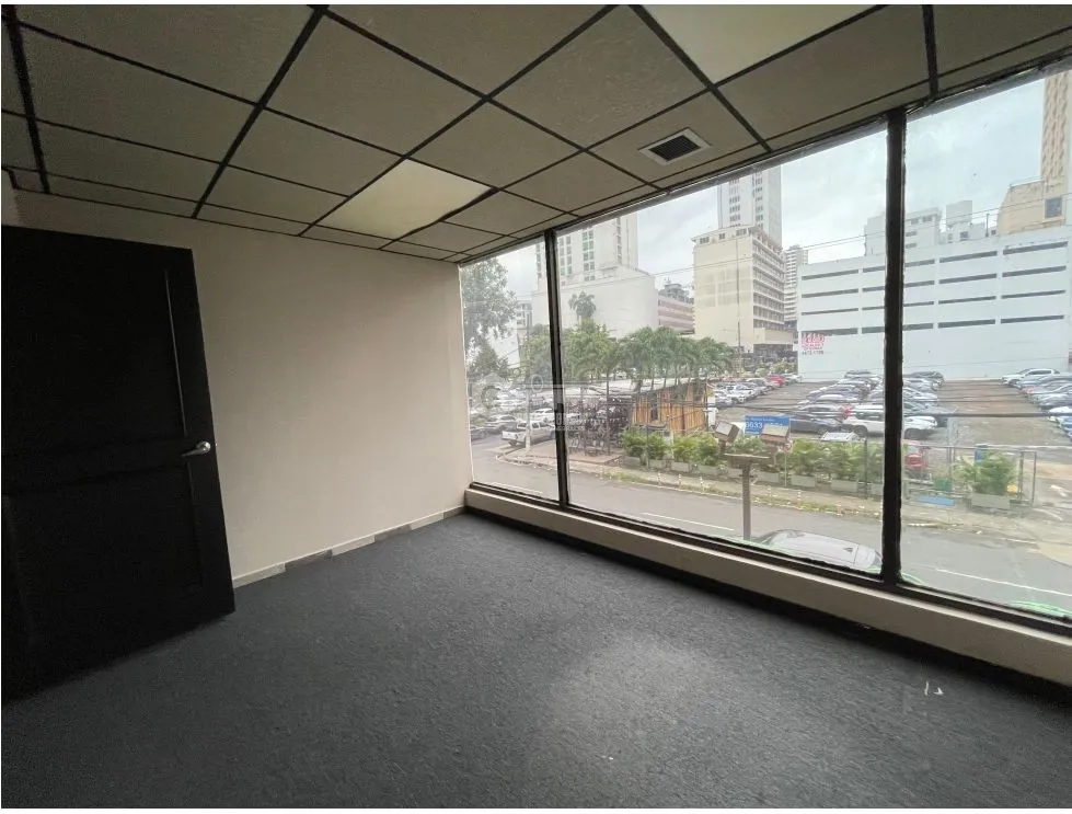 Office for rent in Calle 50