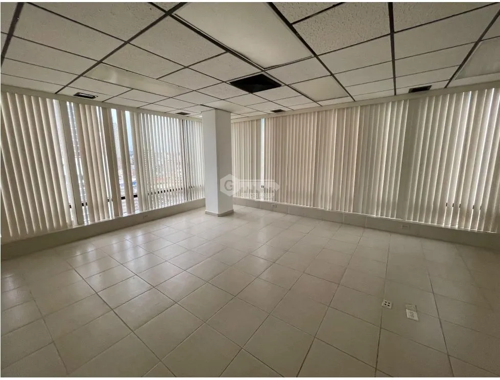 OFFICES / BELLA VISTA / PH VALLARINO / 485M / 2 BATHROOMS / 6 DIVISIONS