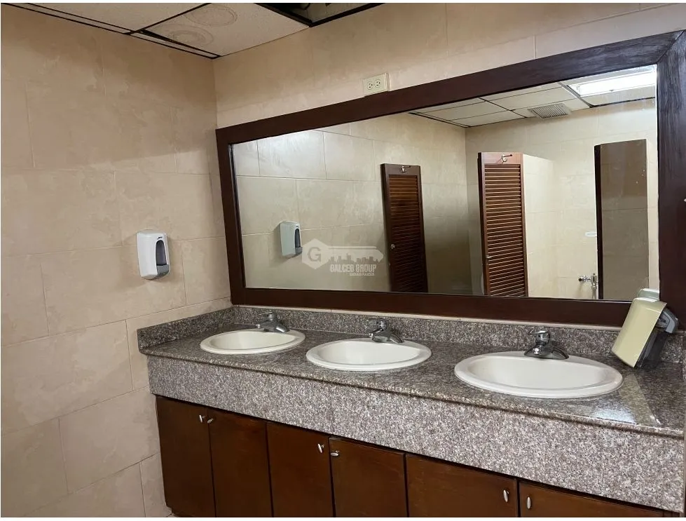 OFFICES / BELLA VISTA / PH VALLARINO / 485M / 2 BATHROOMS / 6 DIVISIONS