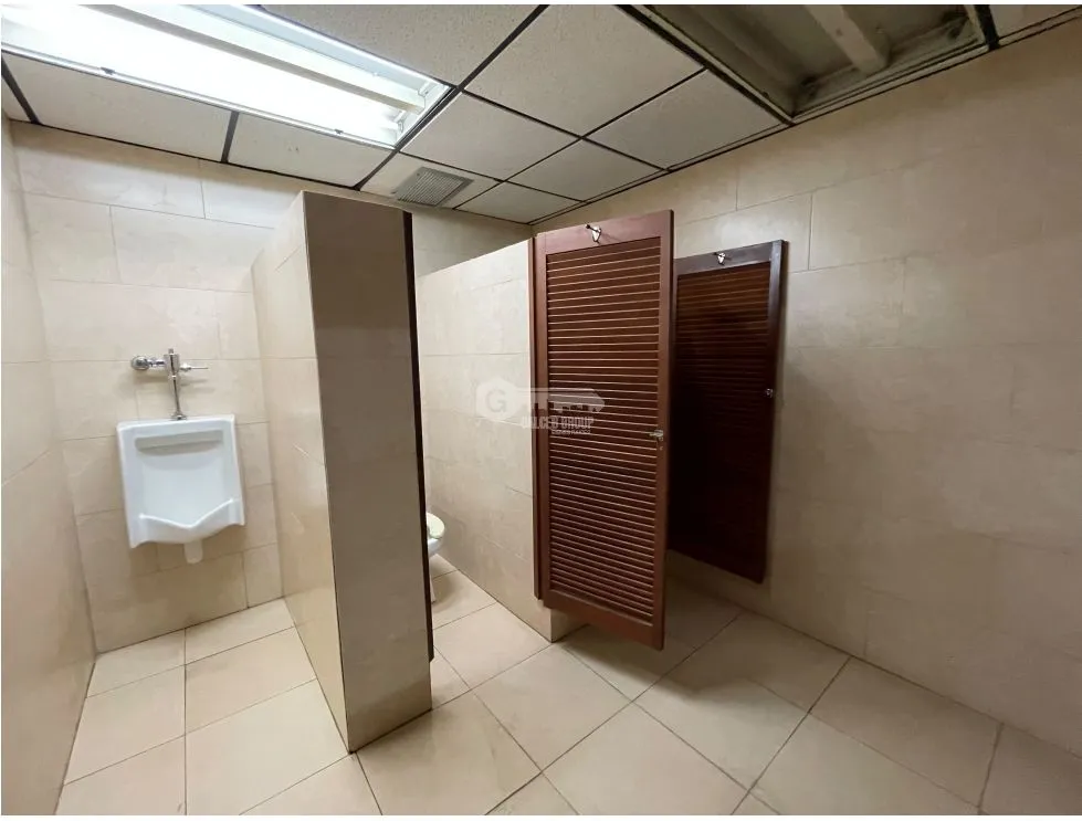 OFFICES / BELLA VISTA / PH VALLARINO / 485M / 2 BATHROOMS / 6 DIVISIONS