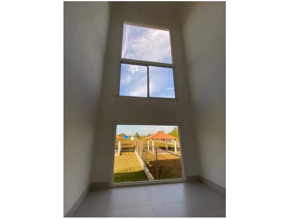 SE VENDE CASA EN NUEVA GORGONA  226 M2 DOS NIVELES CON BALCON
