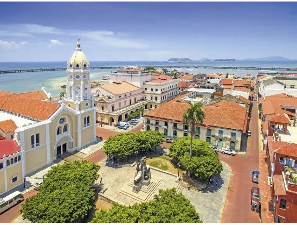 Building for sale in Panama