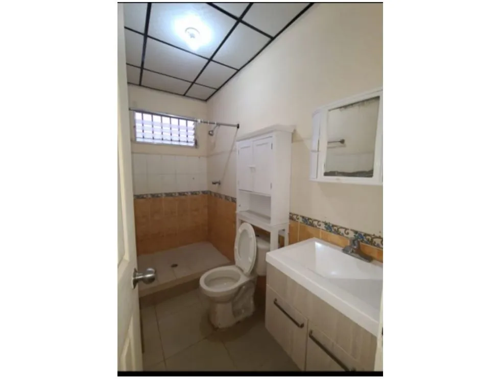 屋 在 Chitre 出售