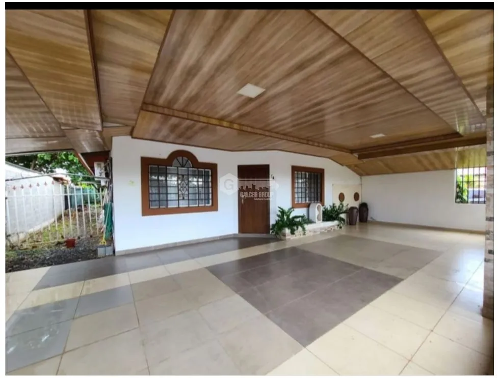 屋 在 Chitre 出售