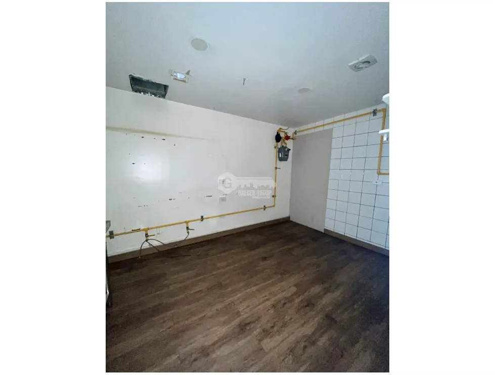 Commercial Space for rent in Via Porras
