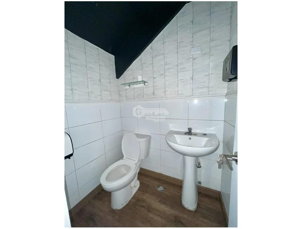 Commercial Space for rent in Via Porras