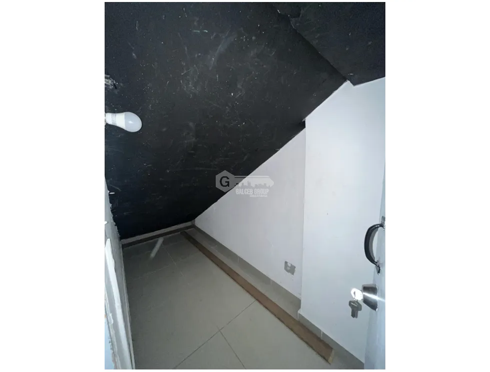 Commercial Space for rent in Via Porras