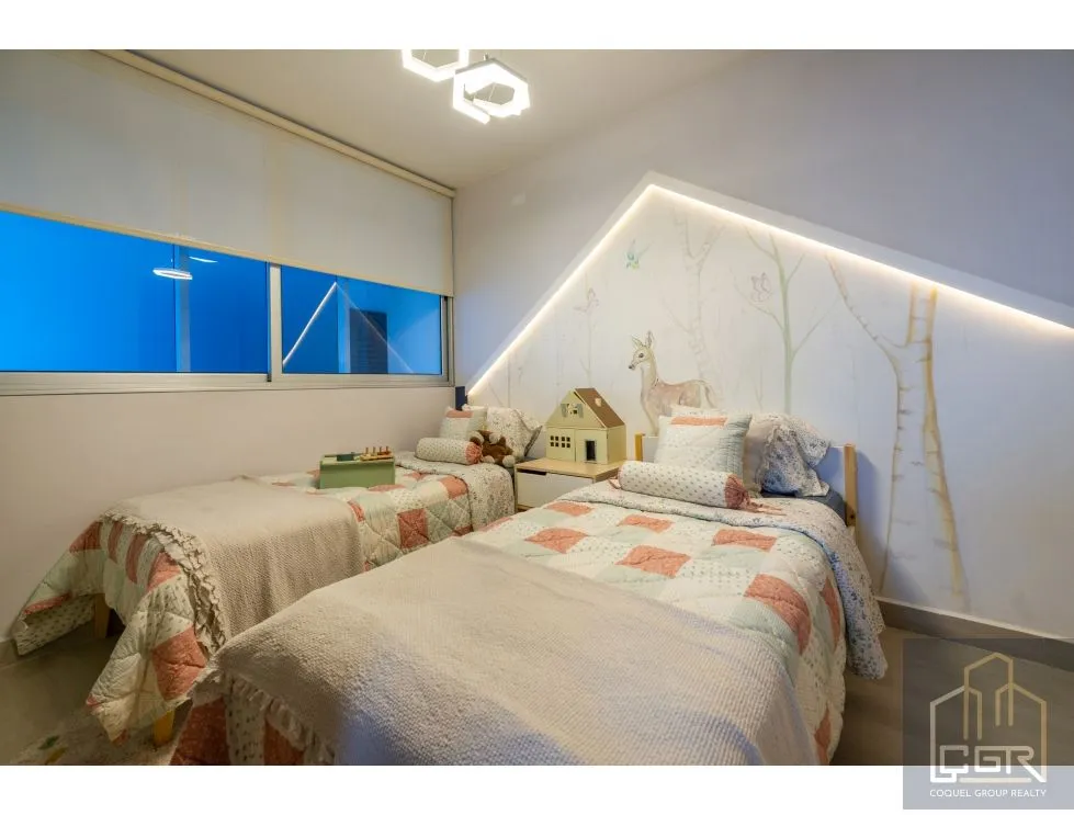 Apartment for sale in Edison Park