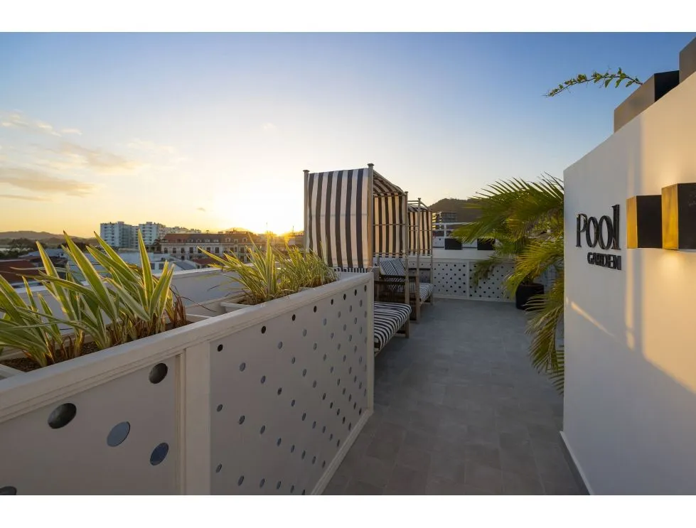 VENTA DE APARTAMENTO AMOBLADO EN PH MANSIÓN BALUARTE CASCO ANTIGUO