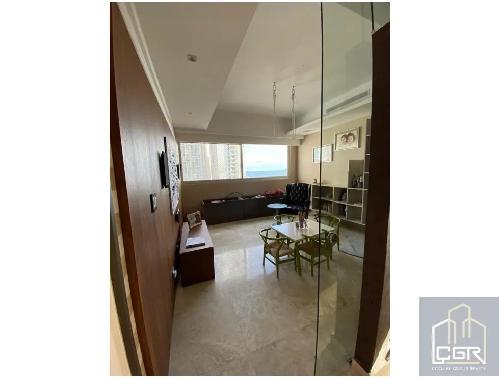 Apartment for sale in Punta Pacifica
