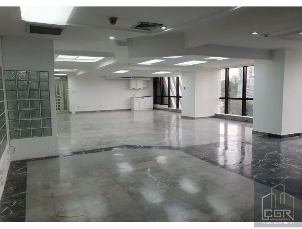 Office for sale in Bella Vista