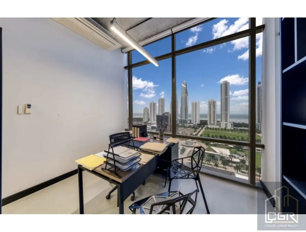 Office for sale in Costa del Este