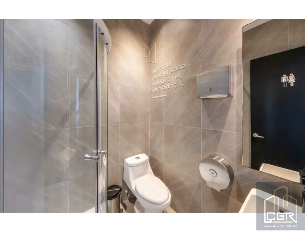 Office for sale in Costa del Este