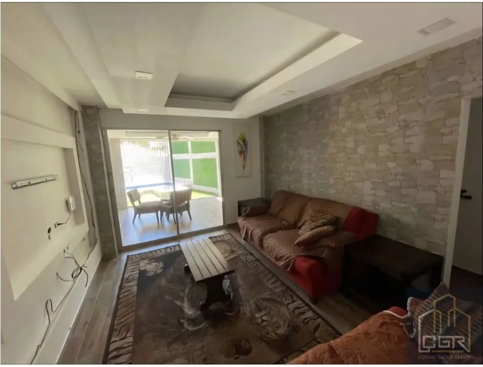 Single Family House for sale in Condado del Rey