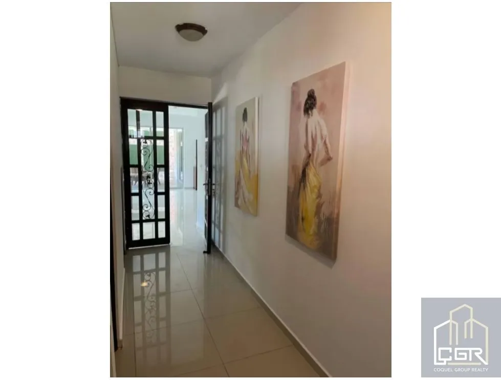 Single Family House for sale in Condado del Rey