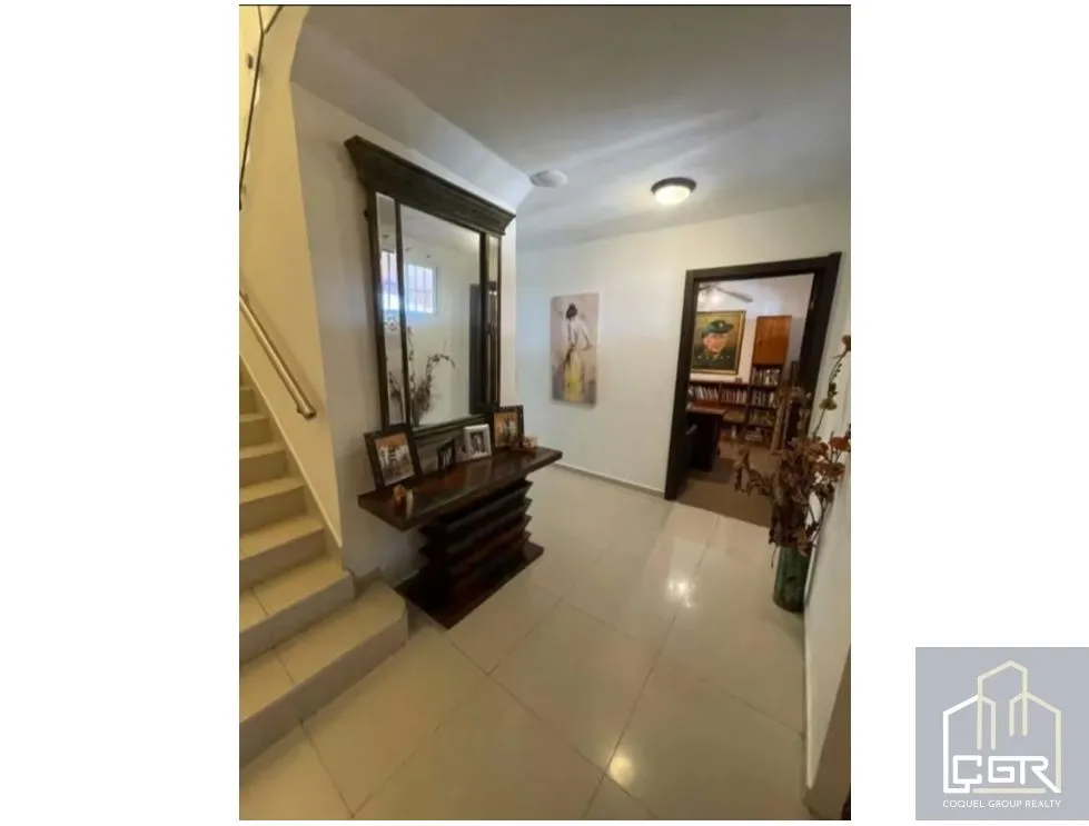 Single Family House for sale in Condado del Rey