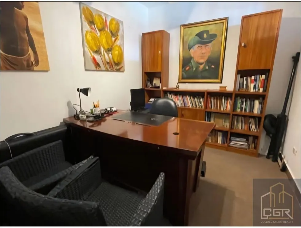 Single Family House for sale in Condado del Rey