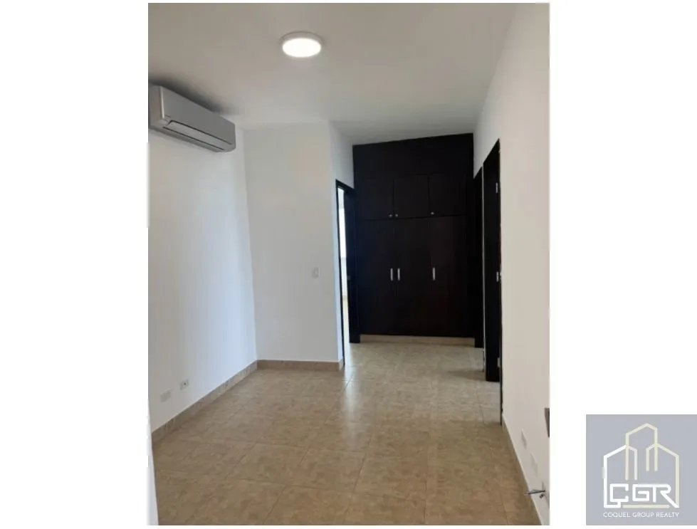 Venta o Alquiler de Apartamento con Línea Blanca en Costa del Este