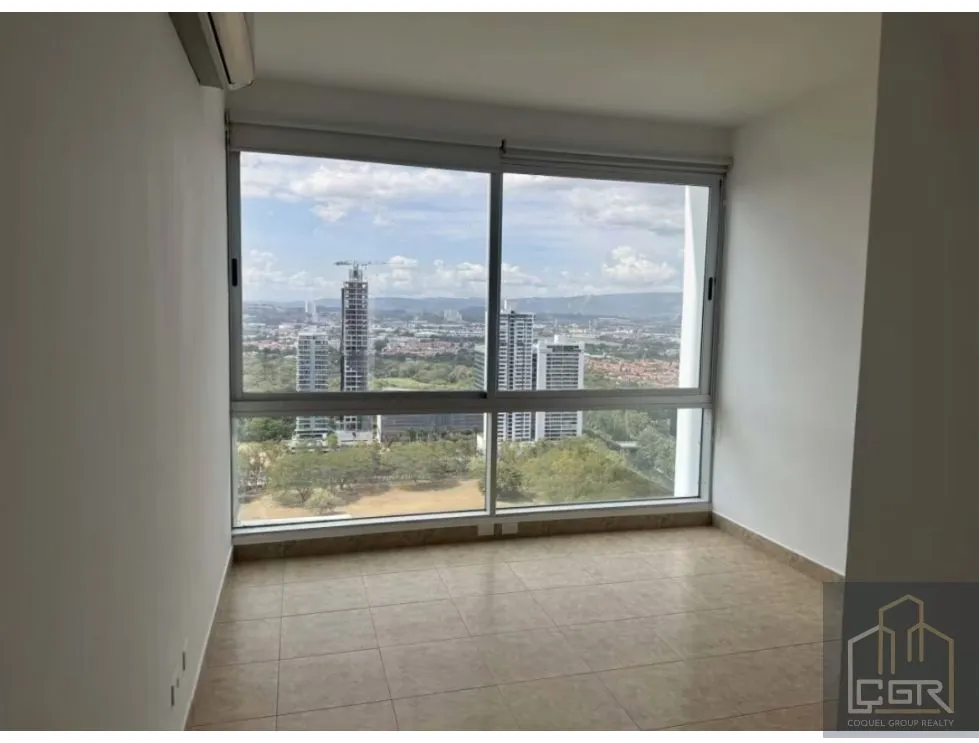 Venta o Alquiler de Apartamento con Línea Blanca en Costa del Este