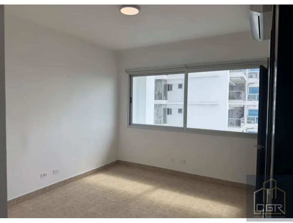 Venta o Alquiler de Apartamento con Línea Blanca en Costa del Este