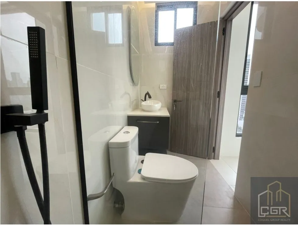 Sale of Renovated Apartment in San Francisco - Panama
