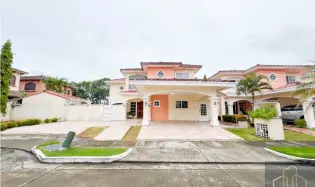 Single Family House for sale in Costa Sur