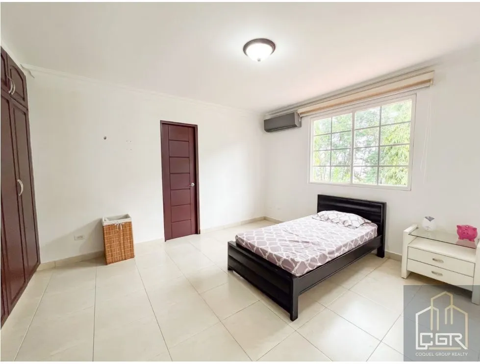 Single Family House for sale in Costa Sur