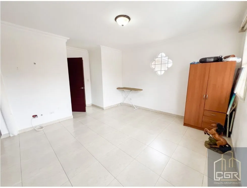 Single Family House for sale in Costa Sur